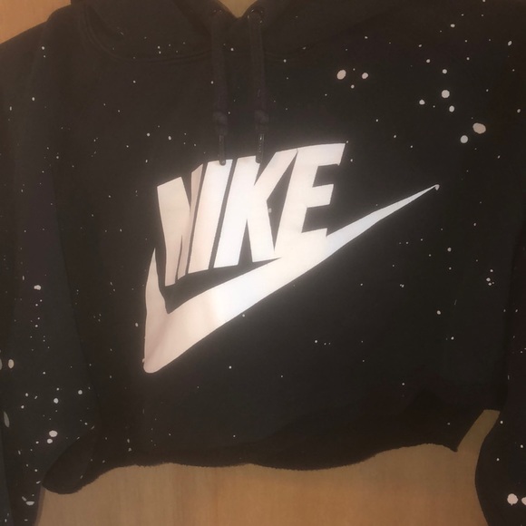 Nike Tops - Nike cropped hoodie (365)